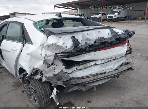 KMHLS4DG7SU921029 2025 HYUNDAI ELANTRA White Front view