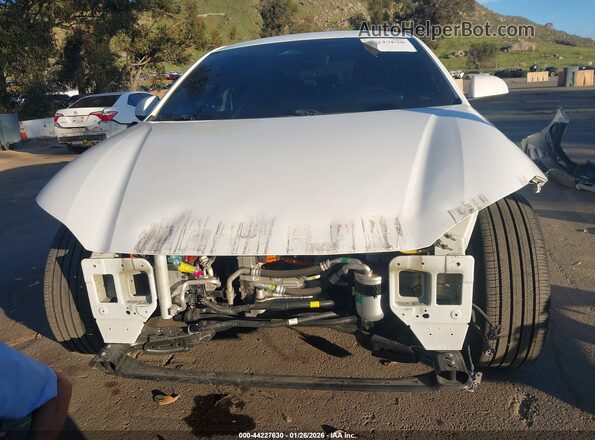 KMHM24AA3RA070296 2024 HYUNDAI IONIQ 6 White Սալոնի հետևի տեսք