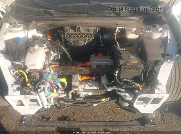 KMHM24AA3RA070296 2024 HYUNDAI IONIQ 6 White Հետևի տեսք