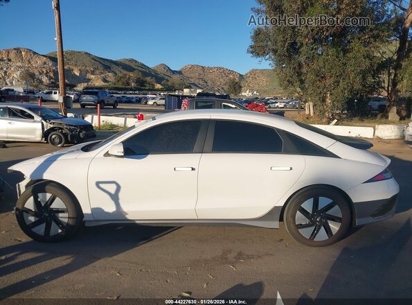 KMHM24AA3RA070296 2024 HYUNDAI IONIQ 6 White 