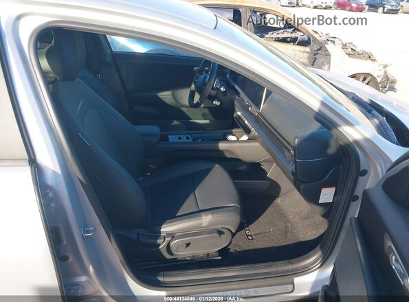 KMHM34AA3RA080064 2024 HYUNDAI IONIQ 6 Silver Սալոնի դիմացի տեսք