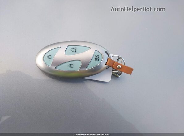 KMHM34AC3PA037553 2023 HYUNDAI IONIQ 6 Red Vista del salpicadero