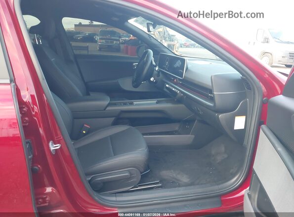 KMHM34AC3PA037553 2023 HYUNDAI IONIQ 6 Red Vista interior delantera