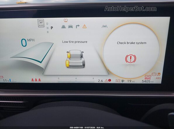 KMHM34AC3PA037553 2023 HYUNDAI IONIQ 6 Red Vista de los asientos traseros
