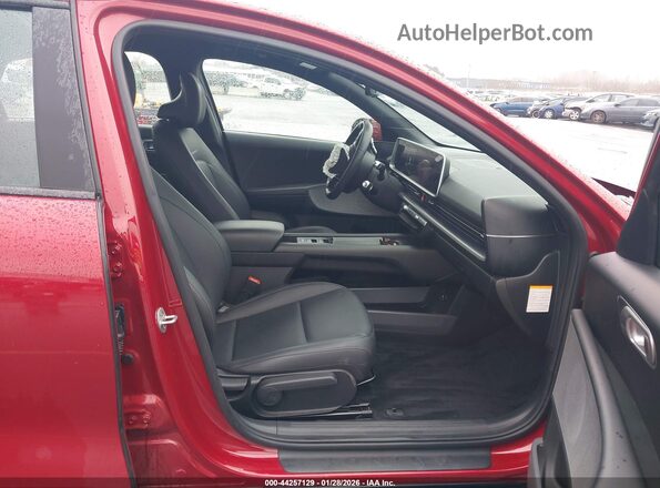 KMHM34AC6PA023629 2023 HYUNDAI IONIQ 6 Red Widok wnętrza z przodu
