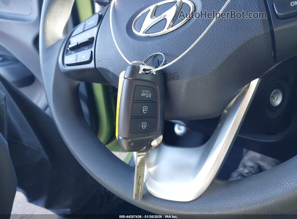 KMHRB8A30RU323264 2024 HYUNDAI VENUE Зеленый Вид панели приборов