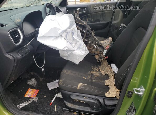 KMHRC8A30RU282857 2024 HYUNDAI VENUE Green Սալոնի դիմացի տեսք