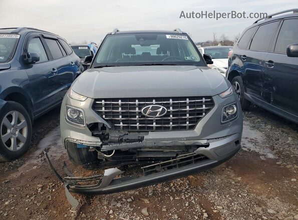 KMHRC8A31NU185046 2022 HYUNDAI VENUE Gray Widok z przodu