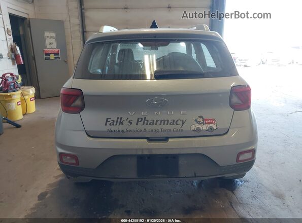 KMHRC8A32NU158552 2022 HYUNDAI VENUE Silver 