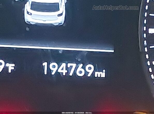 KMHRC8A32NU158552 2022 HYUNDAI VENUE Silver 