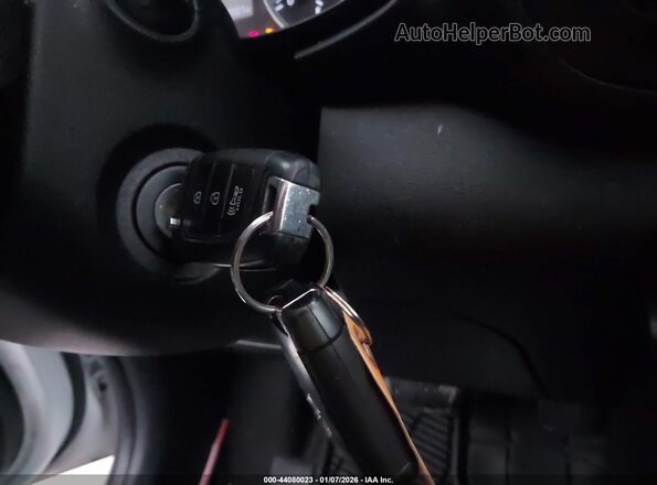 KMHRC8A32NU206258 2022 HYUNDAI VENUE White Առջևի վահանակի տեսք