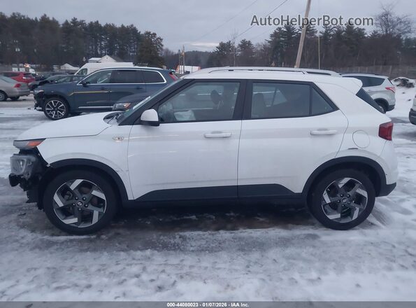 KMHRC8A32NU206258 2022 HYUNDAI VENUE White 