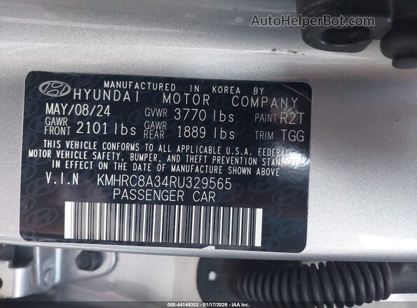 KMHRC8A34RU329565 2024 HYUNDAI VENUE Silver Engine compartment view