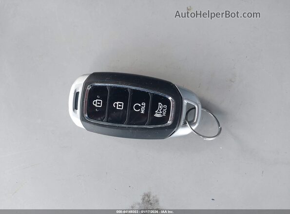 KMHRC8A34RU329565 2024 HYUNDAI VENUE Silver Dashboard view