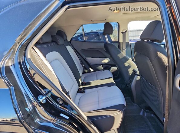 KMHRC8A34SU360613 2025 HYUNDAI VENUE Black Սալոնի հետևի տեսք