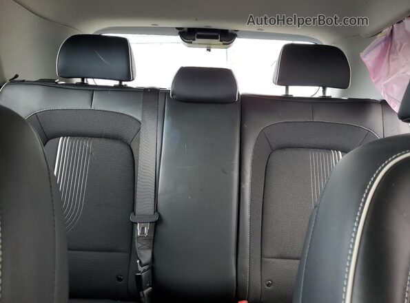 KMHRC8A35NU204858 2022 HYUNDAI VENUE Белый Вид задних сидений