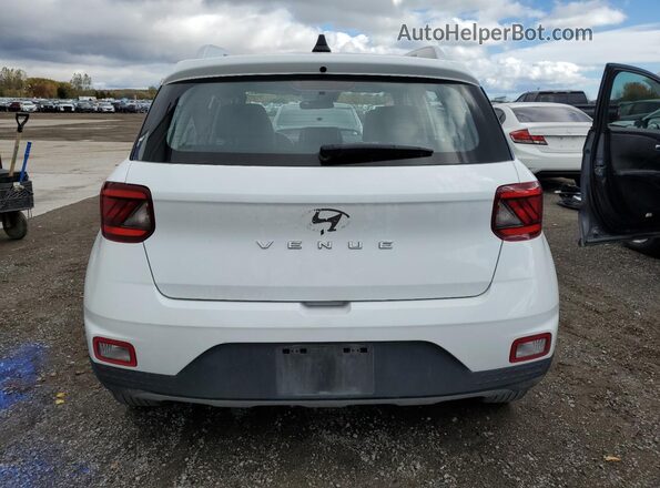 KMHRC8A35NU204858 2022 HYUNDAI VENUE Белый Вид сзади