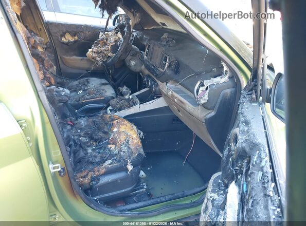 KMHRC8A38LU018664 2020 HYUNDAI VENUE Green 