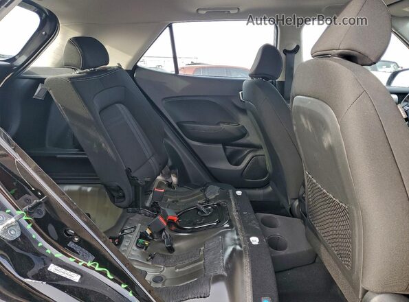 KMHRC8A38RU330041 2024 HYUNDAI VENUE Black უკანა სალონის ხედი