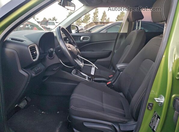 KMHRC8A39MU072802 2021 HYUNDAI VENUE Green წინა სალონის ხედი