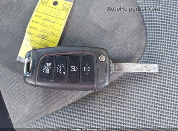 KMHTG6AF9KU009057 2019 HYUNDAI VELOSTER White Вид панелі приладів