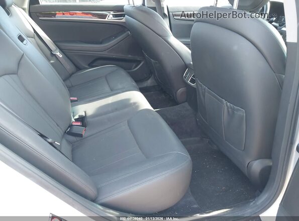 KMTFN4JE9KU324722 2019 GENESIS G80 Silver VIN კოდის სტიკერის ხედი