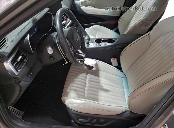 KMTG34SCXRU142335 2024 GENESIS G70 Silver Вид салону спереду