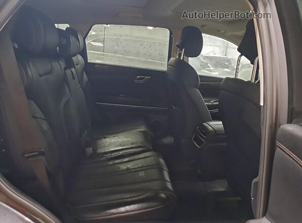 KMUHCESC0MU049032 2021 GENESIS GV80 Gray Rear interior view