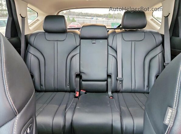 KMUHCESC6NU076334 2022 GENESIS GV80 Blue Rear seats view