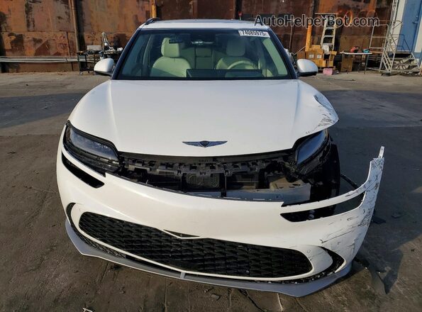 KMUKCDTC9PU002469 2023 GENESIS GV60 White Front view