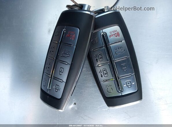 KMUMADTB7PU118193 2023 GENESIS GV70 Белый Вид панели приборов