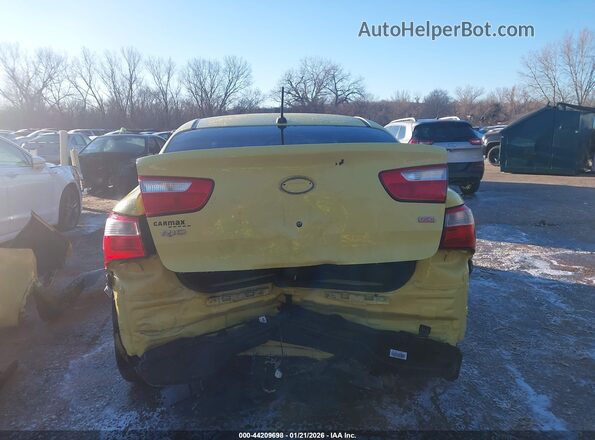 KNADM4A33G6676887 2016 KIA RIO Желтый 