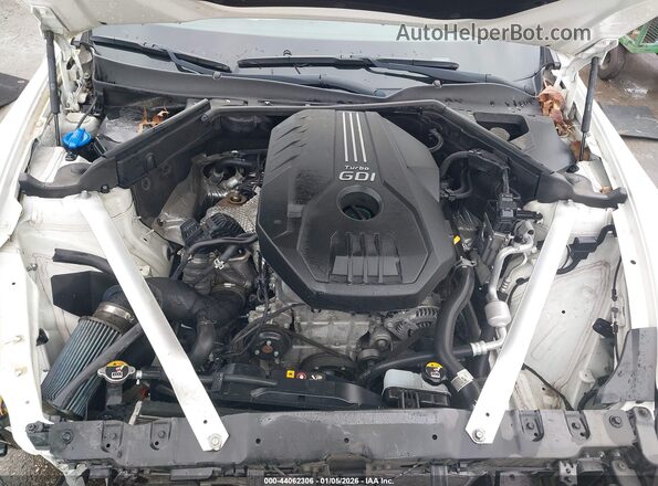 KNAE15LA8L6076715 2020 KIA STINGER White Հետևի տեսք