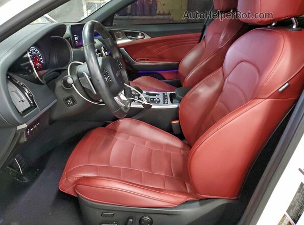 KNAE55LC3P6130059 2023 KIA STINGER Белый Вид салона спереди