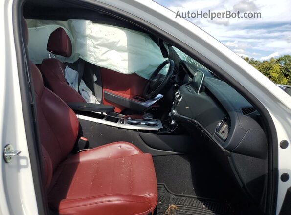 KNAE55LC5M6096749 2021 KIA STINGER White Widok wnętrza z przodu