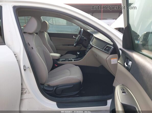 KNAGT4LC2H5007708 2017 KIA OPTIMA HYBRID White Սալոնի դիմացի տեսք