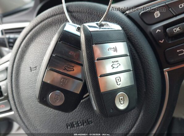 KNAGT4LC2H5007708 2017 KIA OPTIMA HYBRID White Առջևի վահանակի տեսք