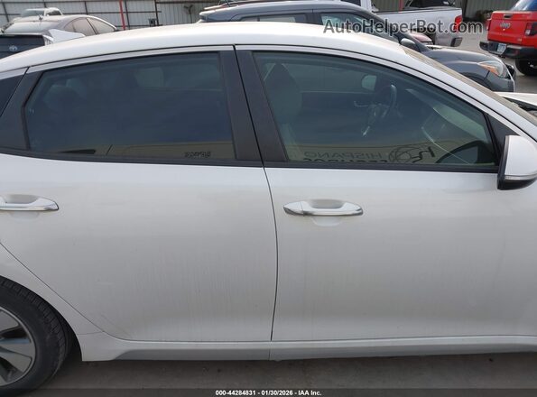 KNAGT4LC2H5007708 2017 KIA OPTIMA HYBRID White Սալոնի 360 աստիճան տեսք