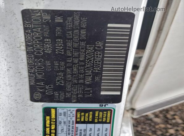 KNALN4D76G5207841 2016 KIA CADENZA White Engine compartment view