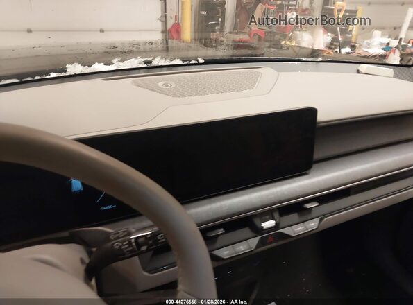 KNDAFFS58R6036396 2024 KIA EV9 Black 