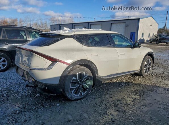 KNDC3DLC1N5033066 2022 KIA EV6 Beige Задня права чверть