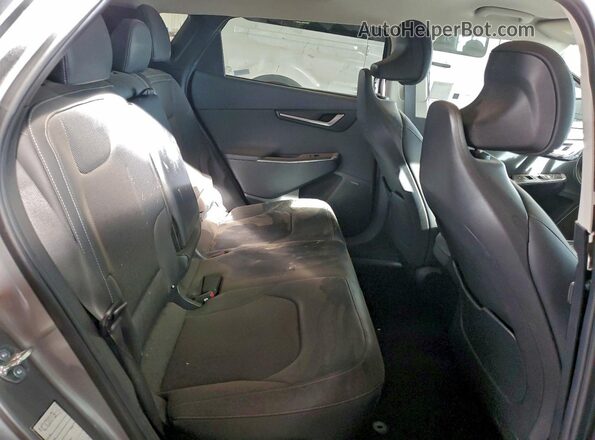 KNDC3DLC1R5613990 2024 KIA EV6 Silver Vista de los asientos traseros