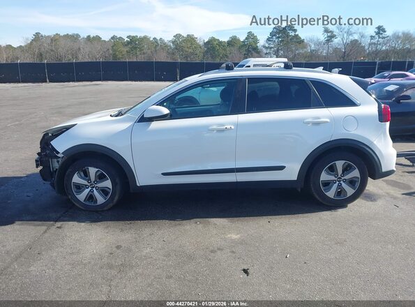 KNDCB3LC1J5204633 2018 KIA NIRO White 