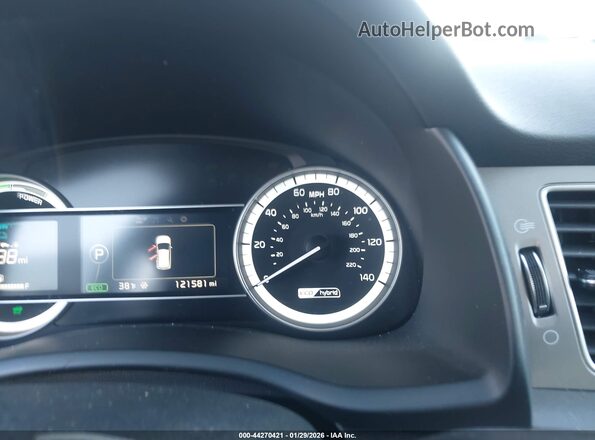 KNDCB3LC1J5204633 2018 KIA NIRO White Vista de los asientos traseros
