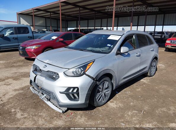 KNDCB3LC4L5400455 2020 KIA NIRO Silver Առջևի ձախ երեք քառորդ տեսարան