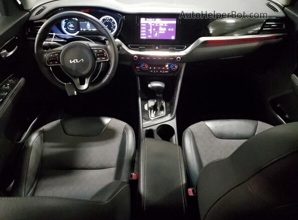 KNDCB3LC4N5542811 2022 KIA NIRO Black Vista del salpicadero
