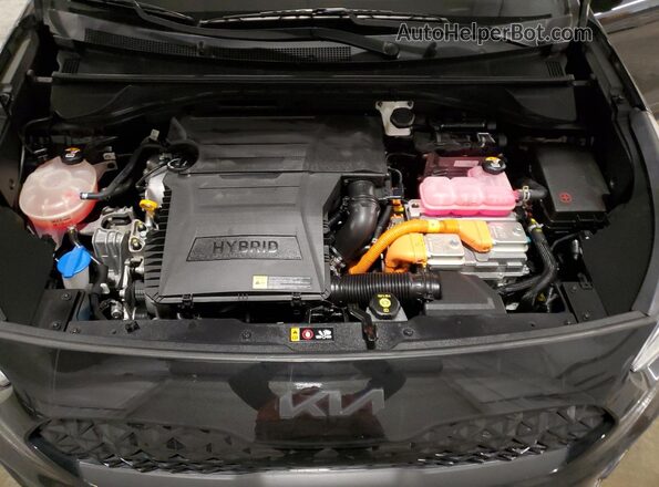 KNDCB3LC4N5542811 2022 KIA NIRO Black Vista del compartimento del motor