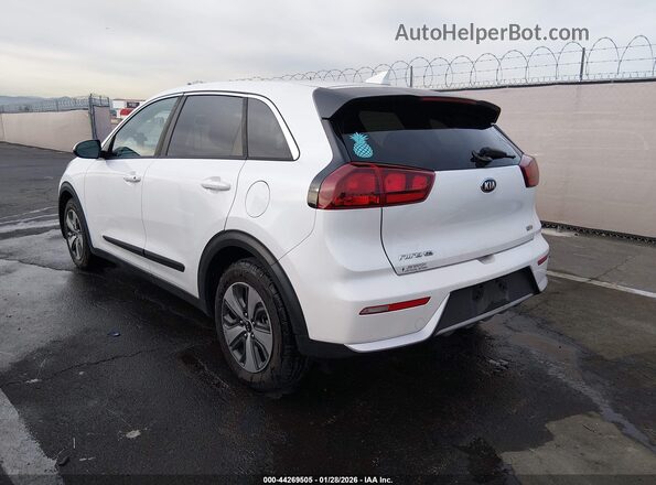 KNDCB3LC6H5078781 2017 KIA NIRO White 
