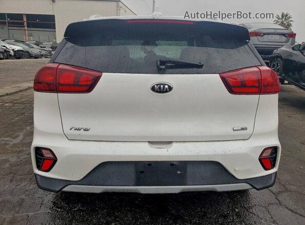 KNDCB3LC6L5380399 2020 KIA NIRO White Rear view