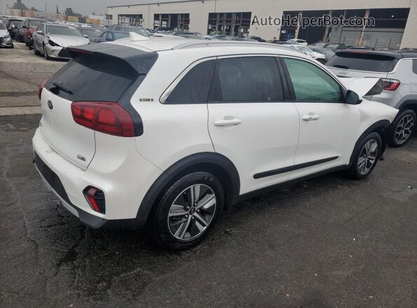 KNDCB3LC6L5380399 2020 KIA NIRO White 